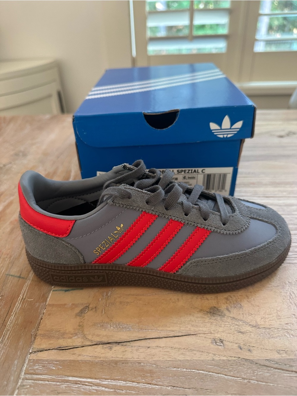 NWT Adidas Handball Spezial 13.5 kids